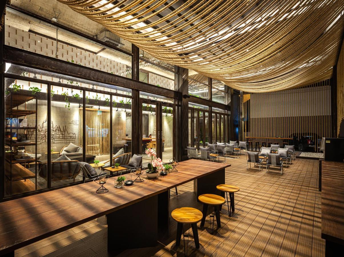 Navakitel Design Hotel Накхон Си Тамарат Екстериор снимка