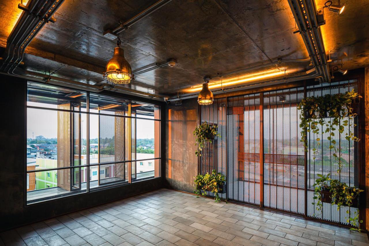 Navakitel Design Hotel Накхон Си Тамарат Екстериор снимка