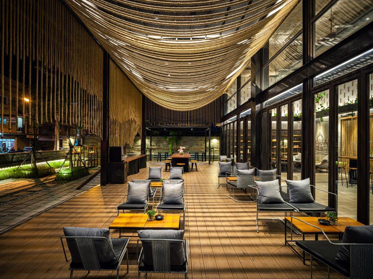 Navakitel Design Hotel Накхон Си Тамарат Екстериор снимка